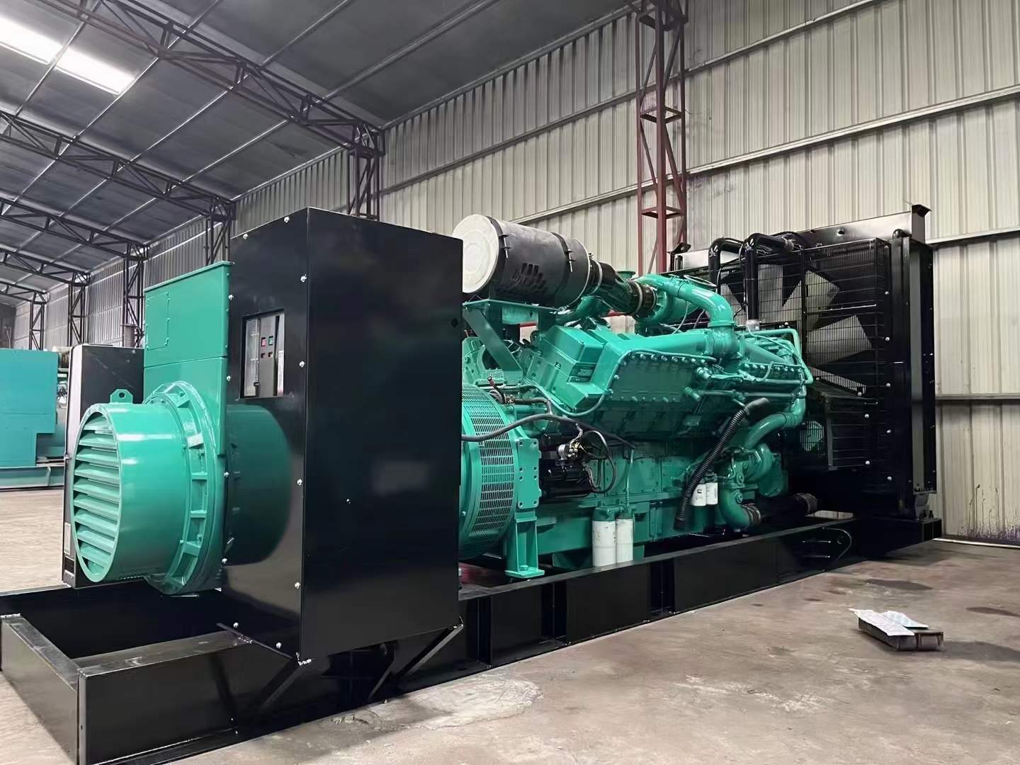 南皮如何降低 800kW 柴油发电机输出电流的波动？